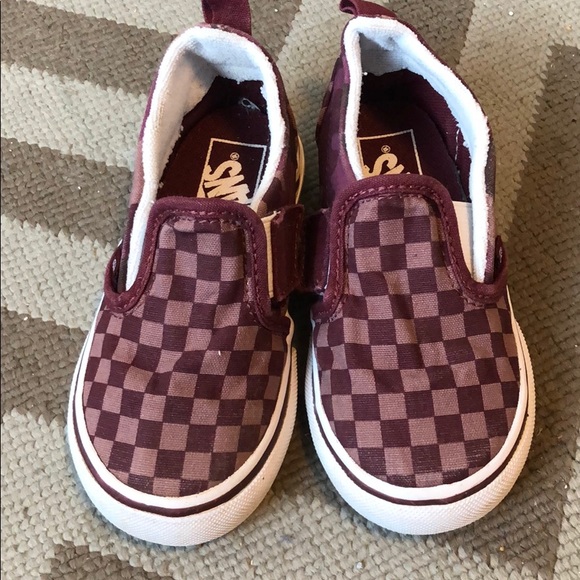 maroon checkerboard slip on vans